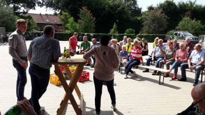 Vortrag von Arno und Bernhard Zurhake vor vielen Teilnehmern und Erltern 